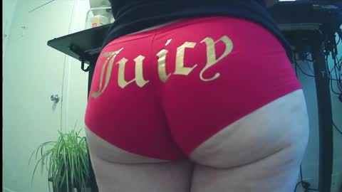 Zoey online show from November 2025 12:27:02 PM