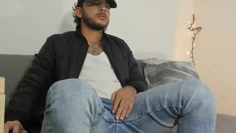 favid95 online show from January 2025 09:29:02 PM