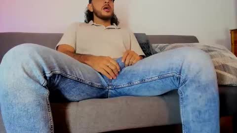 favid95 online show from December 2025 04:16:01 PM