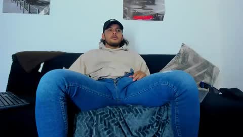 favid95 online show from May 2026 08:50:02 PM