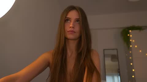 Snapshot of fazeyj chatting on October 2025 06:03:02 AM FazeyJ online show from October 2025 06:03:02 AM