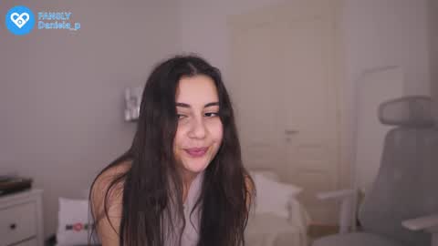 Snapshot of feel_our_vibe chatting on December 2024 08:45:01 PM Daniela online show from December 2024 08:45:01 PM