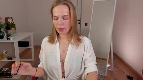 Snapshot of feel_our_vibe chatting on October 2025 06:45:01 AM Daniela online show from October 2025 06:45:01 AM