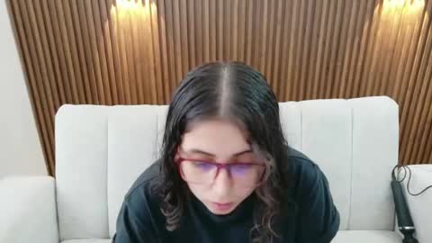 Snapshot of feelina_firesoul chatting on June 2026 04:55:01 PM Feelena online show from June 2026 04:55:01 PM
