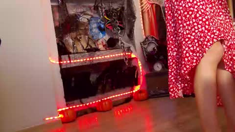 Snapshot of feetvibe chatting on October 2025 07:34:01 AM FeetVibe online show from October 2025 07:34:01 AM