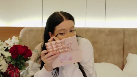 Felicia Herceg online show from March 2026 06:58:02 PM