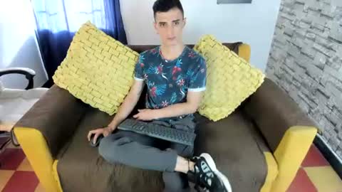 felipe colinss online show from July 2026 12:23:01 PM