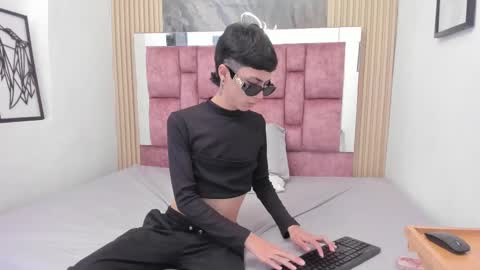Snapshot of felipe_jones chatting on January 2025 07:39:01 PM FELIPE online show from January 2025 07:39:01 PM