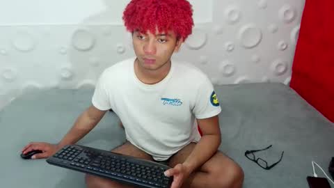 Snapshot of felipecams chatting on December 2025 02:08:02 AM andres felipe benitez online show from December 2025 02:08:02 AM