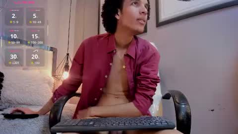 Snapshot of felix_haze chatting on June 2026 06:20:02 PM FELIPE online show from June 2026 06:20:02 PM