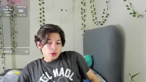 Snapshot of felix_leex chatting on December 2024 10:51:01 PM Felix leex online show from December 2024 10:51:01 PM