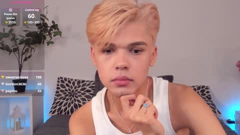 Felix online show from February 2025 07:35:02 PM