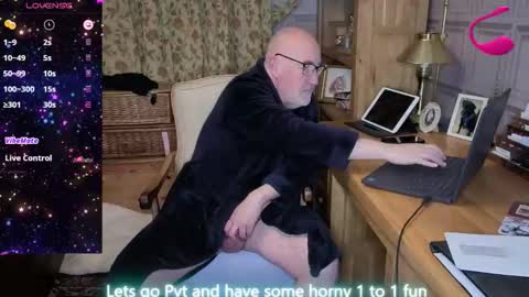 Snapshot of fellainsp8 chatting on March 2026 09:21:02 PM Adam online show from March 2026 09:21:02 PM