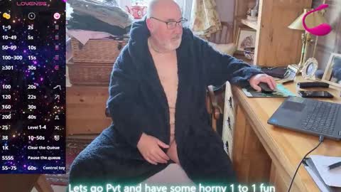 Snapshot of fellainsp8 chatting on March 2026 08:25:01 AM Adam online show from March 2026 08:25:01 AM