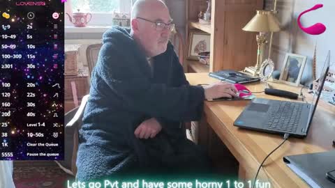 Snapshot of fellainsp8 chatting on April 2026 07:20:01 AM Adam online show from April 2026 07:20:01 AM