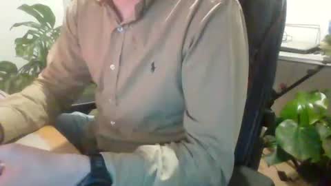 Snapshot of fem_alice_louis_dom chatting on October 2025 06:52:02 PM fem_alice_louis_dom online show from October 2025 06:52:02 PM