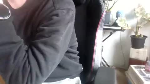 Snapshot of fem_alice_louis_dom chatting on October 2025 11:58:02 AM fem_alice_louis_dom online show from October 2025 11:58:02 AM