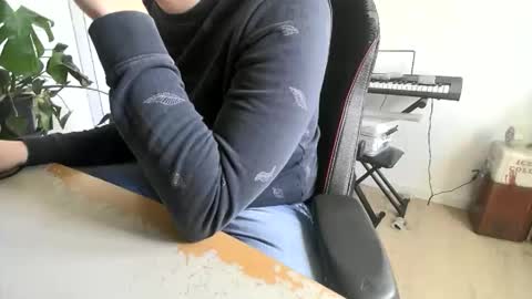 fem_alice_louis_dom online show from April 2026 10:29:01 AM