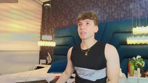 Snapshot of femboy_max chatting on January 2026 12:10:02 PM Femboy Max online show from January 2026 12:10:02 PM