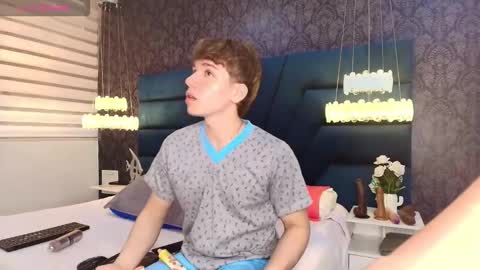 Snapshot of femboy_max chatting on January 2026 12:31:02 PM Femboy Max online show from January 2026 12:31:02 PM