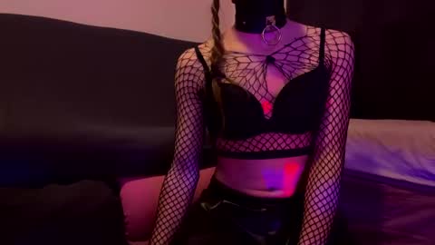 Snapshot of femboyhorse chatting on March 2025 01:53:01 AM Femboyhorse online show from March 2025 01:53:01 AM