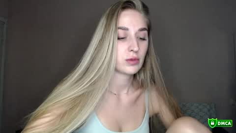 Femke online show from May 2026 08:03:01 PM