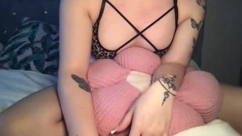     online show from February 2026 08:34:02 PM