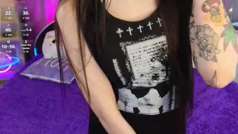 Fenilea online show from December 2025 08:35:01 PM