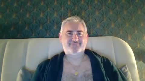 Antonio online show from May 2026 09:11:02 PM