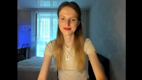 Snapshot of feralberry_dina chatting on July 2026 09:39:01 AM Dana online show from July 2026 09:39:01 AM
