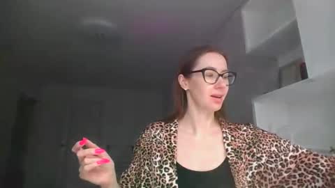 feraliss online show from April 2026 01:52:01 PM