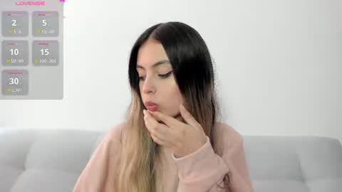 Snapshot of fernanda_aaa chatting on June 2026 04:28:01 PM fernanda online show from June 2026 04:28:01 PM