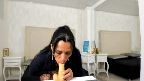 Fernanda  online show from May 2026 08:30:02 AM
