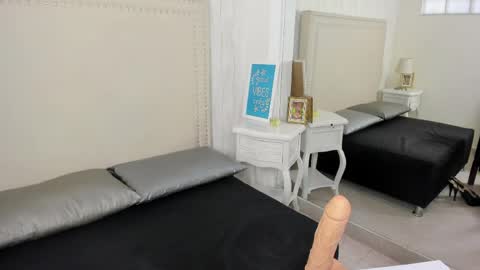 Fernanda  online show from May 2026 09:33:01 PM