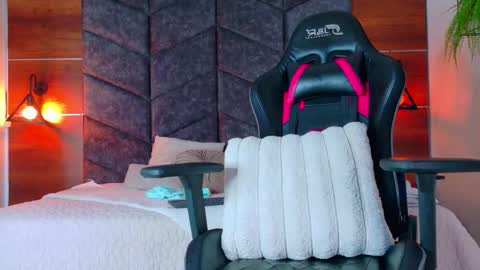 FERNANDA BROWN  online show from March 2026 07:51:02 PM