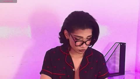 fernanda online show from May 2026 03:47:02 AM