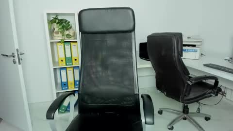 Snapshot of fetish_life chatting on December 2024 02:28:01 PM fetish_life online show from December 2024 02:28:01 PM