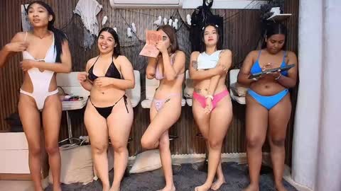 Snapshot of fetishcouples chatting on October 2025 11:25:01 AM alice and samm online show from October 2025 11:25:01 AM