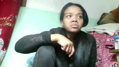 Snapshot of fetranialdy chatting on October 2025 05:50:01 AM fetranialdy online show from October 2025 05:50:01 AM