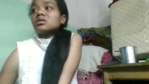 Snapshot of fetranialdy chatting on November 2025 04:33:02 AM fetranialdy online show from November 2025 04:33:02 AM