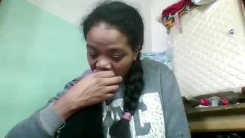 Snapshot of fetranialdy chatting on November 2025 04:34:02 AM fetranialdy online show from November 2025 04:34:02 AM