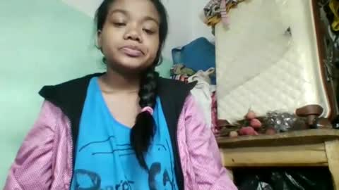 Snapshot of fetranialdy chatting on November 2025 03:39:02 AM fetranialdy online show from November 2025 03:39:02 AM