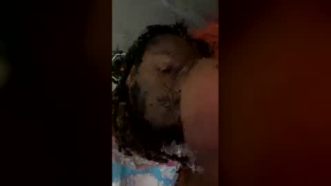 Snapshot of fettifinesor chatting on December 2025 04:51:01 AM fettifinesor online show from December 2025 04:51:01 AM