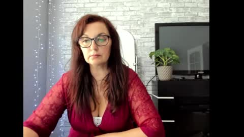 Snapshot of fey_bb chatting on May 2026 06:22:01 AM Milana online show from May 2026 06:22:01 AM