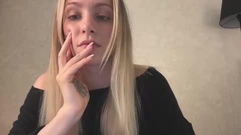 Snapshot of fflloowweerr chatting on November 2025 07:31:02 AM Lisa online show from November 2025 07:31:02 AM