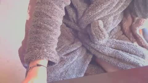 Snapshot of ffys2025 chatting on November 2025 10:48:02 AM ffys2025 online show from November 2025 10:48:02 AM