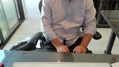 fhetzl online show from October 2025 09:23:01 PM