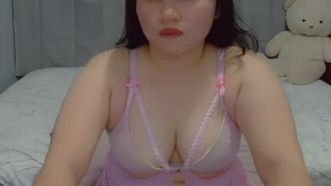 Snapshot of fhwilloughbyxx chatting on April 2026 09:45:02 AM fhwilloughbyxx online show from April 2026 09:45:02 AM