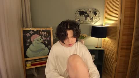 Snapshot of fiamoory chatting on January 2025 07:43:02 AM fiamoory online show from January 2025 07:43:02 AM