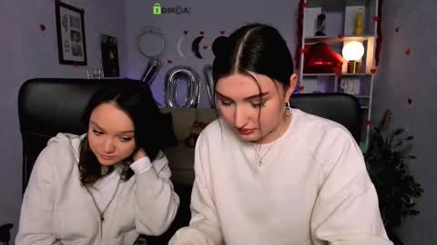 Snapshot of fibi_meow chatting on February 2026 01:18:01 PM Fibi online show from February 2026 01:18:01 PM